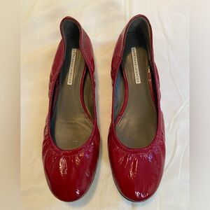 Vera Wang Lavender Red Lilian Flats Sz 8.5
